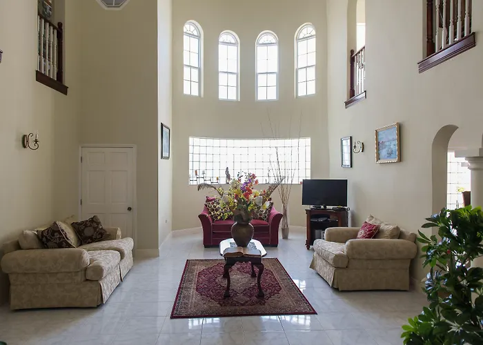 The Royal Kensington Villa 4